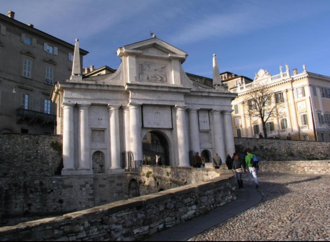 B&B Sotto Le Mura Bérgamo Exterior foto